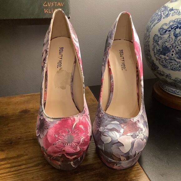 Beauty Heels Floral Stilettos 👠🌸💐🪻❤️ - Picture 3 of 6